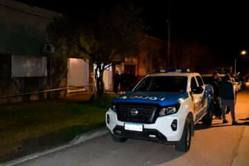 Policía confirma que el hombre hallado muerto en su casa fue apuñalado y descarta robo