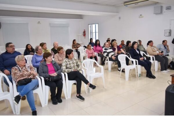 Visita a punto digital y charla sobre ciberdelitos