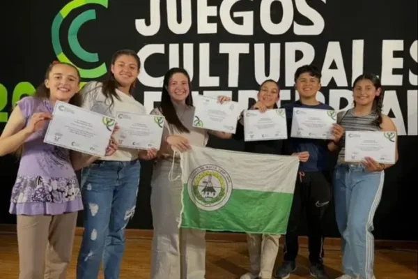 Representantes de Maciá en los Juegos Culturales Entrerrianos Juveniles