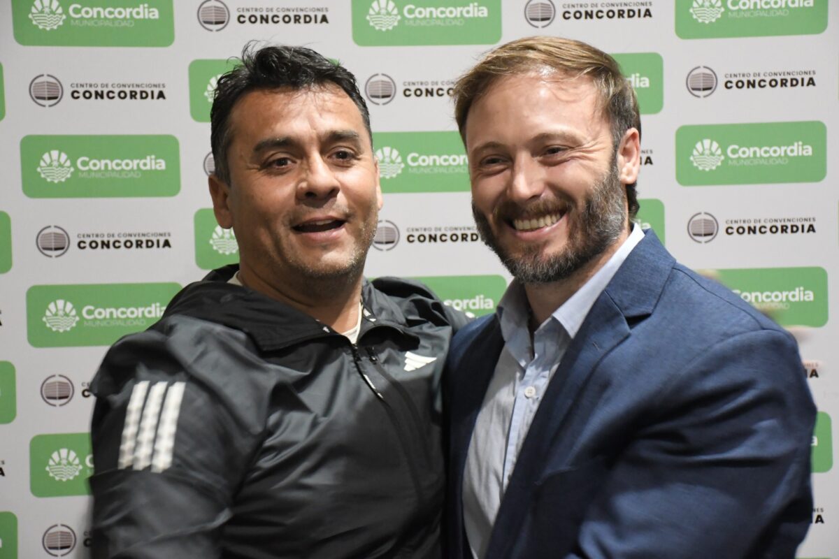 Azcué se mostró junto al Laumann en Concordia