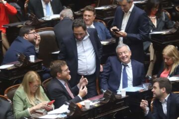 Diputados: el Gobierno perdió votos de provincias y antiguos libertarios y no pudo sostener los vetos