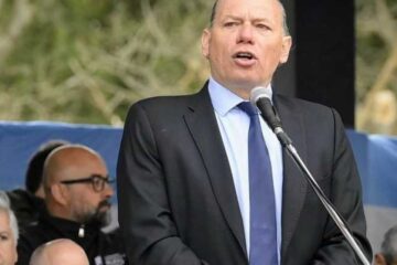 Sergio Berni advierte que la sociedad podría echar a Milei si no realiza cambios en su gestión