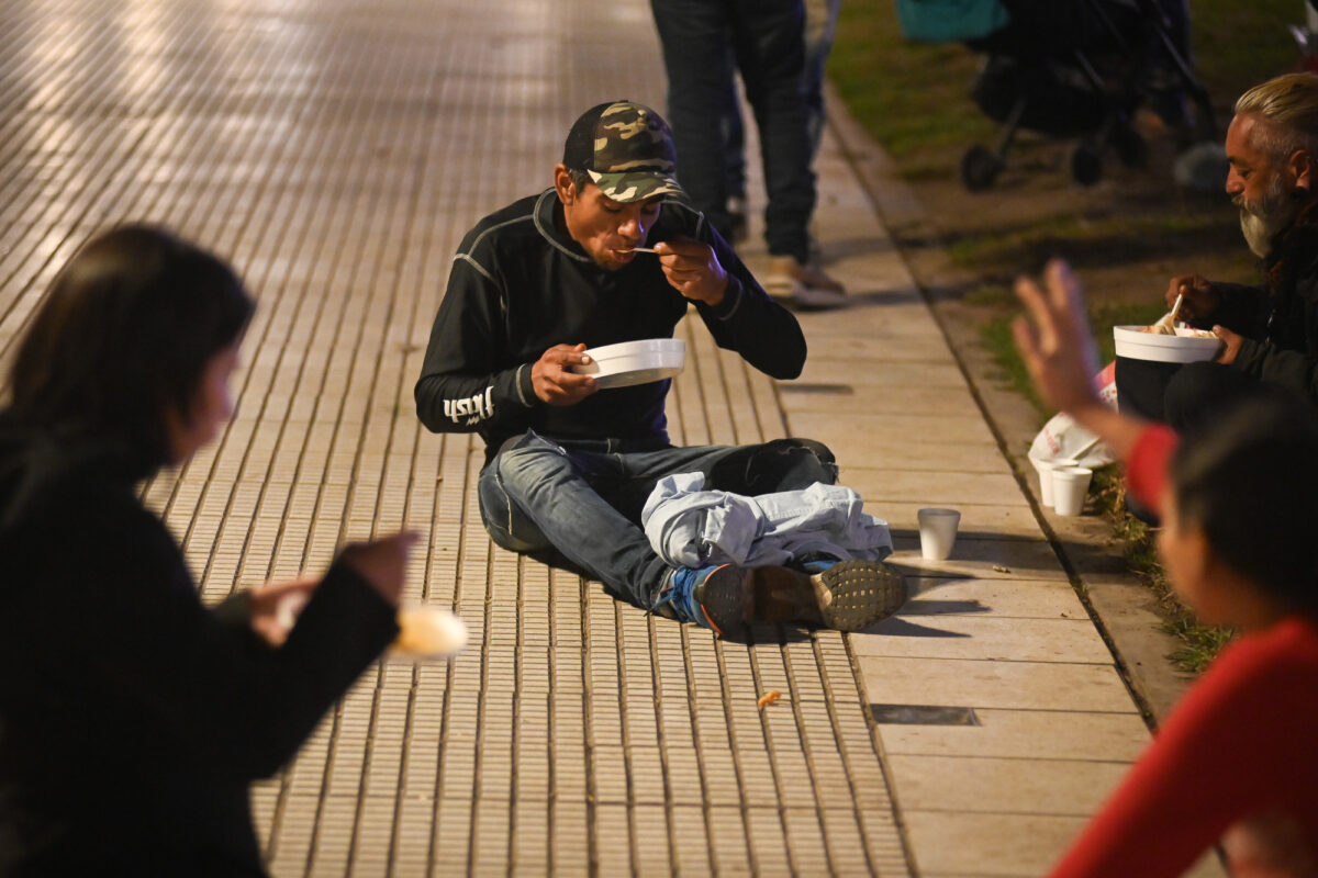 Una por una, cuáles son las ciudades más pobres del país