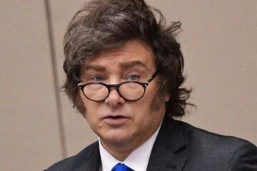 Milei insiste en sumar exfuncionarios de Macri al gabinete y compara a los kirchneristas con los Gremlins