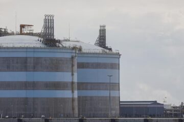 La Unión Europea adelanta a 2028 la desconexión de hidrocarburos rusos y abre debate político y económico