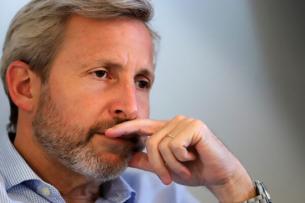 Dos años de Frigerio: estabilidad de imagen, gestión en ajuste y una relación fluctuante con la Nación