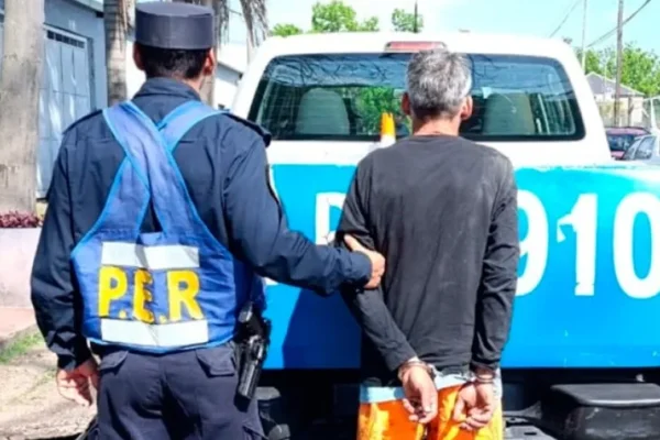 Detienen en Paraná a hombre que atacó a su pareja y quiso prenderle fuego la ropa: reclamo por políticas de género