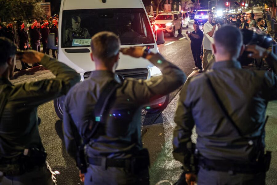 Gobierno de Israel confirma identidad y causa de muerte de cuatro rehenes entregados por Hamas