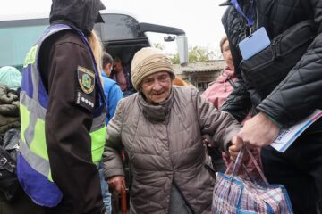 Ucrania ordenó evacuar decenas de aldeas en Kharkiv ante avance ruso sobre Kupiansk