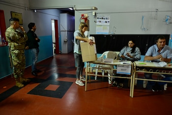 De cuánto es la multa por no votar en las elecciones legislativas nacionales 2025