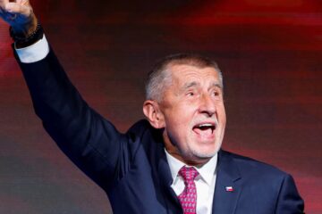 El magnate Andrej Babis, crítico del apoyo militar a Ucrania, gana las elecciones parlamentarias en República Checa
