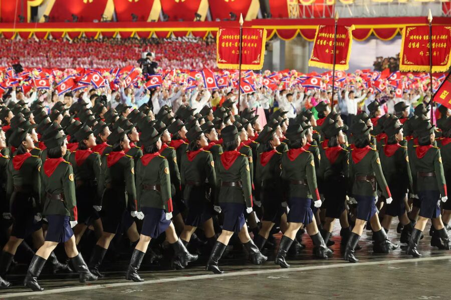 Corea del Norte exhibe misil intercontinental en desfile por el 80° aniversario del Partido de los Trabajadores