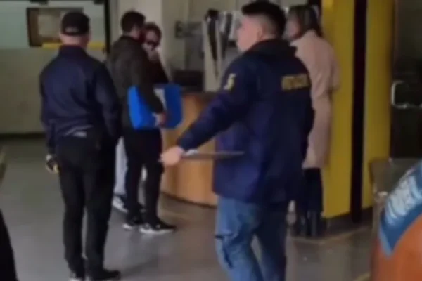 Allanamientos tras denuncia del Gobierno por defraudación a funcionarios de Vialidad y empresas