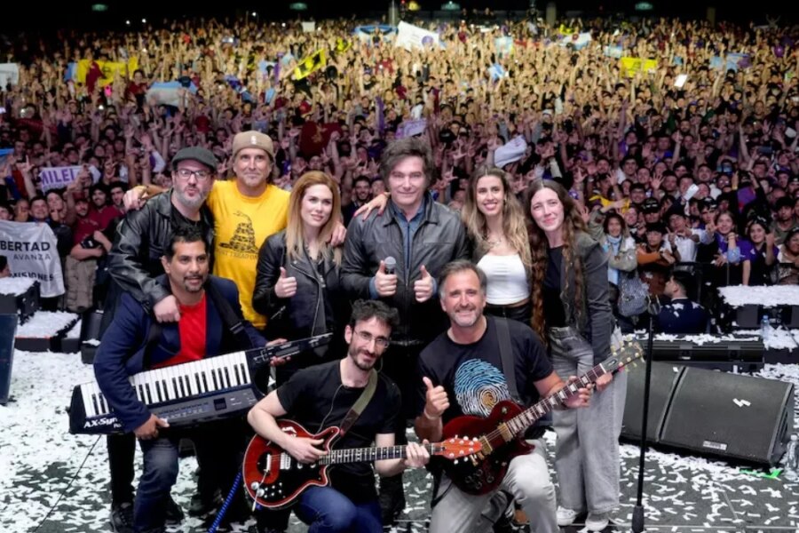 Deportivo Español desvinculó a su abogado por participar del show musical de Javier Milei