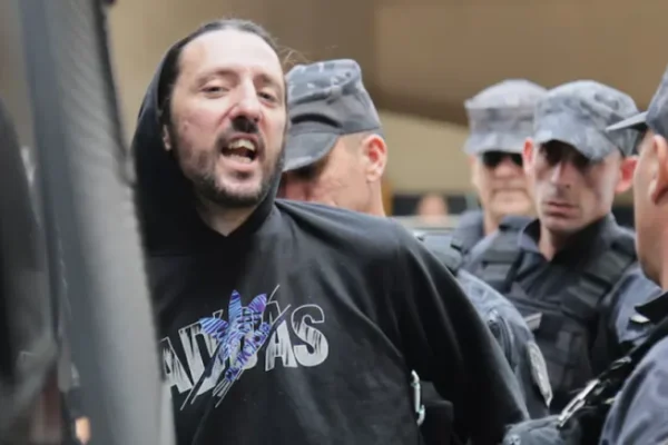 La Defensoría del Pueblo denunció a la agrupación Varones Unidos, de Laurta, por violencia de género digital