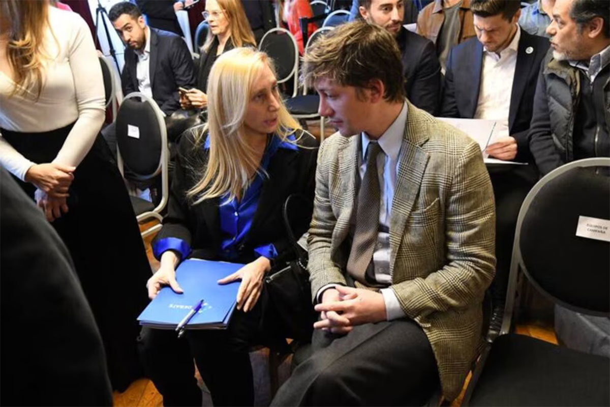 Santiago Caputo y Karina Milei firman una tregua para enfrentar en conjunto a Mauricio Macri