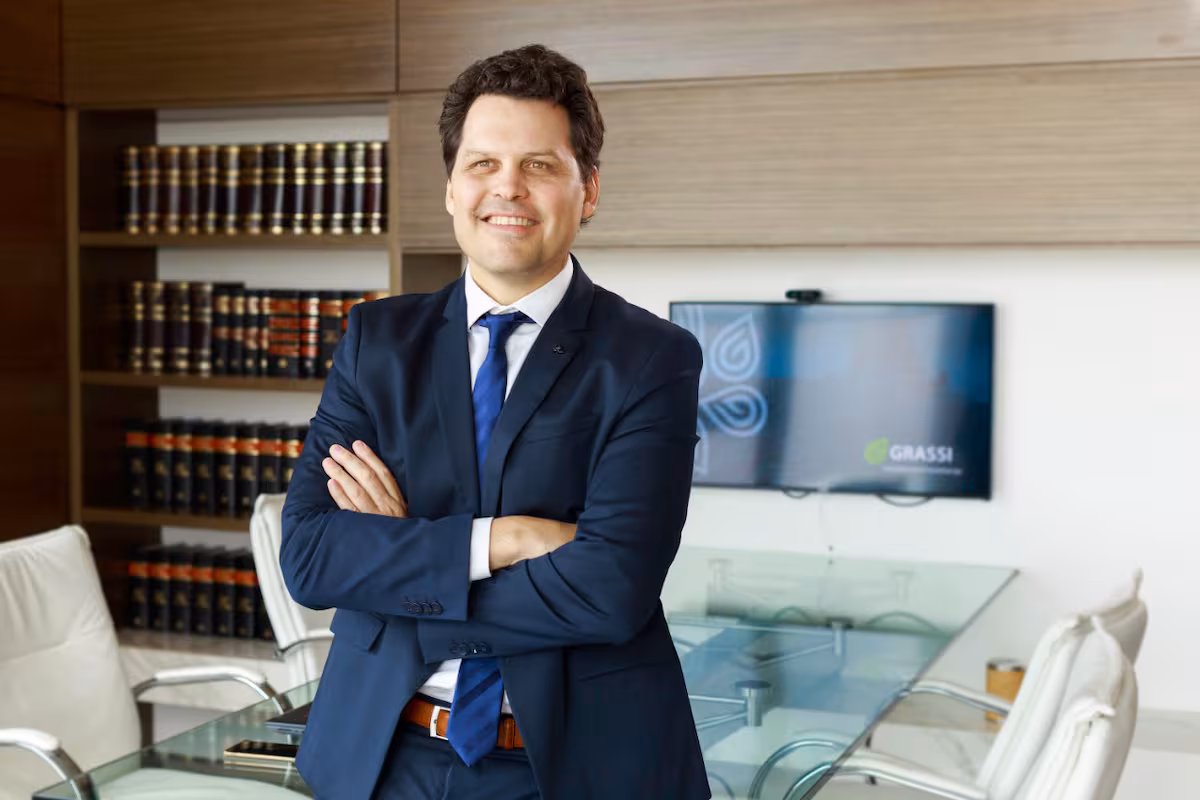 Un empresario que quiere quedarse con el control de la cerealera Vicentin habló