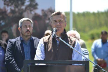 El gobernador de Chaco: superar la pobreza exige potenciar la producción