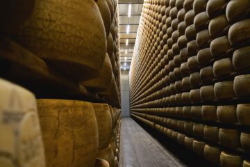 Una última jugada busca evitar un cierre abrupto de una emblemática empresa láctea