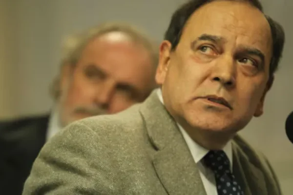 Condenan a cuatro exfuncionarios de la estatal Enarsa por defraudación