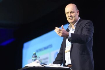 Federico Sturzenegger, a los empresarios: “El Gobierno les da la libertad para diseñar el contrato laboral y no hacen nada”