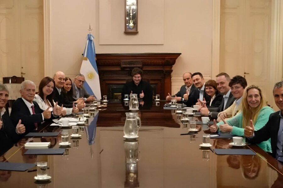 En plena campaña electoral, Milei convocó a una nueva reunión de gabinete