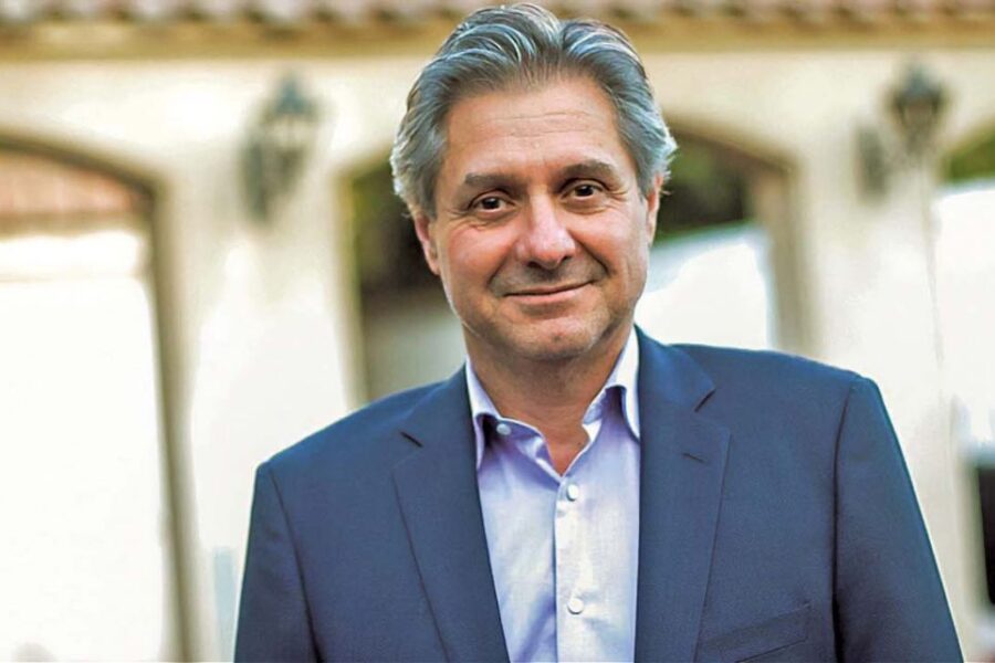 José Luis Daza, economista chileno, asume en Finanzas como reemplazo de Quirno en medio de tensión política