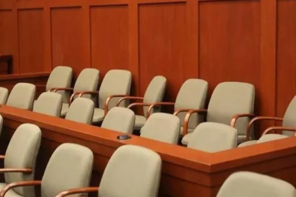 Hombre fue declarado culpable de violación por un jurado popular en Victoria