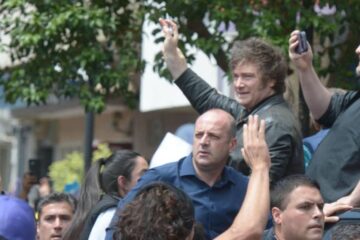 Milei en Santiago del Estero cuestiona a la ‘líder de ellos’ y reivindica respeto internacional