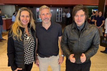 Tras los incidentes en Santa Fe, Javier Milei llegó a Entre Ríos y se reunió con el gobernador Rogelio Frigerio