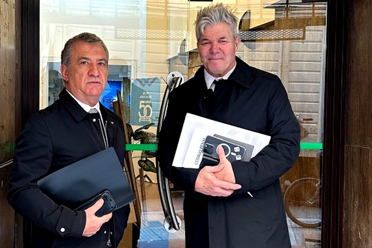 Burlando renunció a la defensa de Urribarri: qué motivó la dimisión y quiénes lo representarán