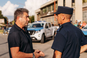 Ministro de Seguridad y Justicia y Jefe de Policía se trasladan al sitio de búsqueda de la joven Daiana