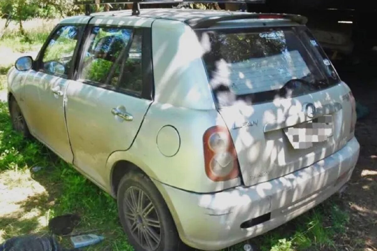 Encuentran el auto de Laurta, oculto antes de su travesía en kayak a Entre Ríos