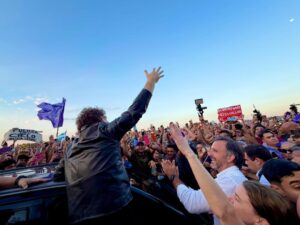 Veda electoral: Casaretto retuiteó la denuncia contra Milei en Paraná, pero él fue investigado por un caso igual