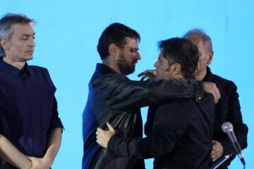 El peronismo sufrió una derrota inesperada que reavivó la interna: ya arrancaron los reproches cruzados entre Kicillof y el kirchnerismo