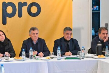 Macri convoca al PRO tras la fuga de legisladores para contener la crisis interna
