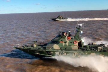 El Gobierno activó el Plan Paraná para reforzar el control en la Hidrovía y combatir el narcotráfico, la trata y otros delitos