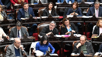 El peronismo pone en pausa la discusión por el armado nacional y se concentra en evitar una ruptura en el Congreso