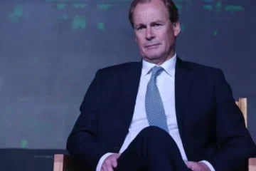 Chats recientes complican al exgobernador Bordet por reuniones, coimas y una operación inmobiliaria