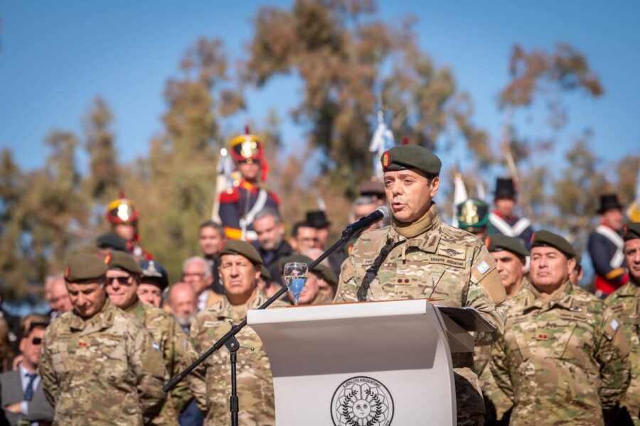 Impulsado por Karina Milei. Presti planea una renovación en la cúpula de las FF.AA. y pasarían a retiro altos oficiales