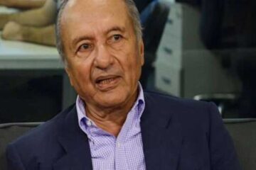 Eduardo Menem critica la serie sobre su hermano y asegura que éste votaría a Javier Milei