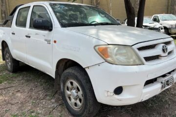 Reconocida empresa pone en venta camionetas, motos y tractores