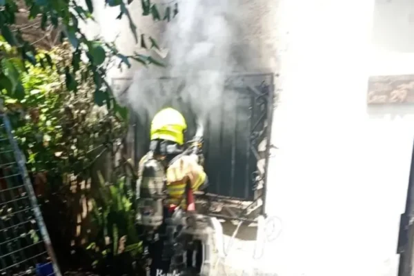 Incendio en Paraná: familia quedó sin pertenencias y exige respuestas al Municipio
