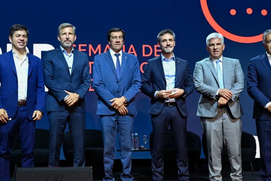 Axel Kicillof disertó junto a gobernadores de buen diálogo con el Gobierno de Javier Milei: el cruce con Alfredo Cornejo