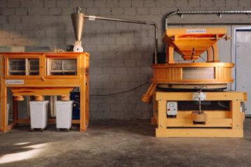 Tras importar un molino de piedra desde austria, producen 17 toneladas por mes de superharinas