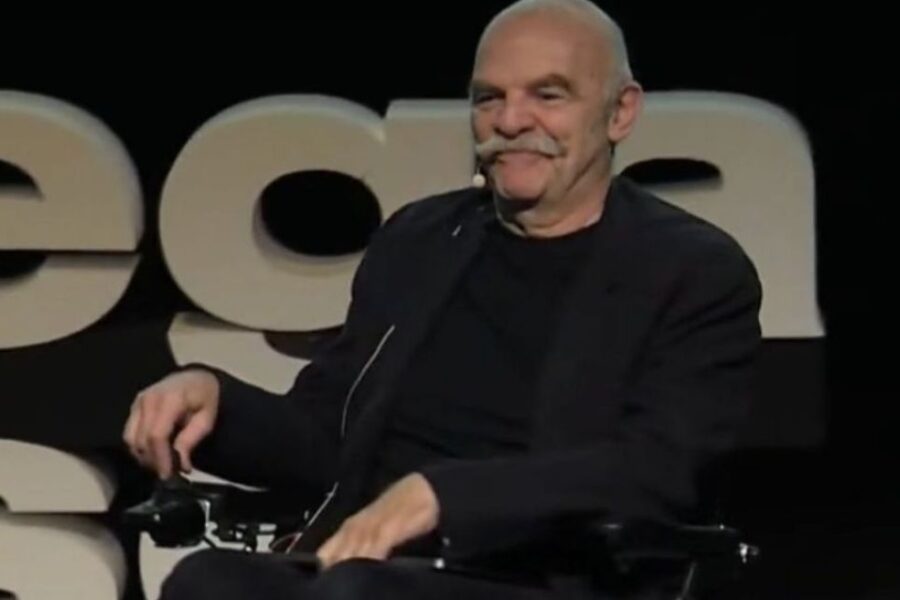 Martín Caparrós, corrosivo ante la designación del vocero como jefe de Gabinete