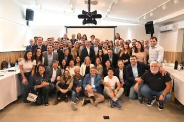 Macri reunió al PRO nacional: no habrá interbloque con LLA y se llevará una propuesta propia para el 2027