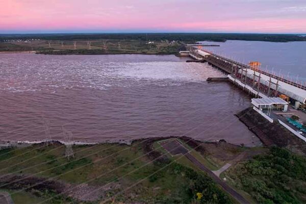 CAUCE presentó un amparo por la falta de respuesta oficial sobre la navegabilidad del río Uruguay