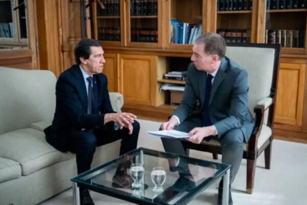 Santilli recibió al jujeño Sadir en Casa Rosada