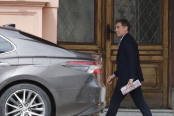 Sigue la ronda de gobernadores en la Casa Rosada: Diego Santilli recibe a dos peronistas